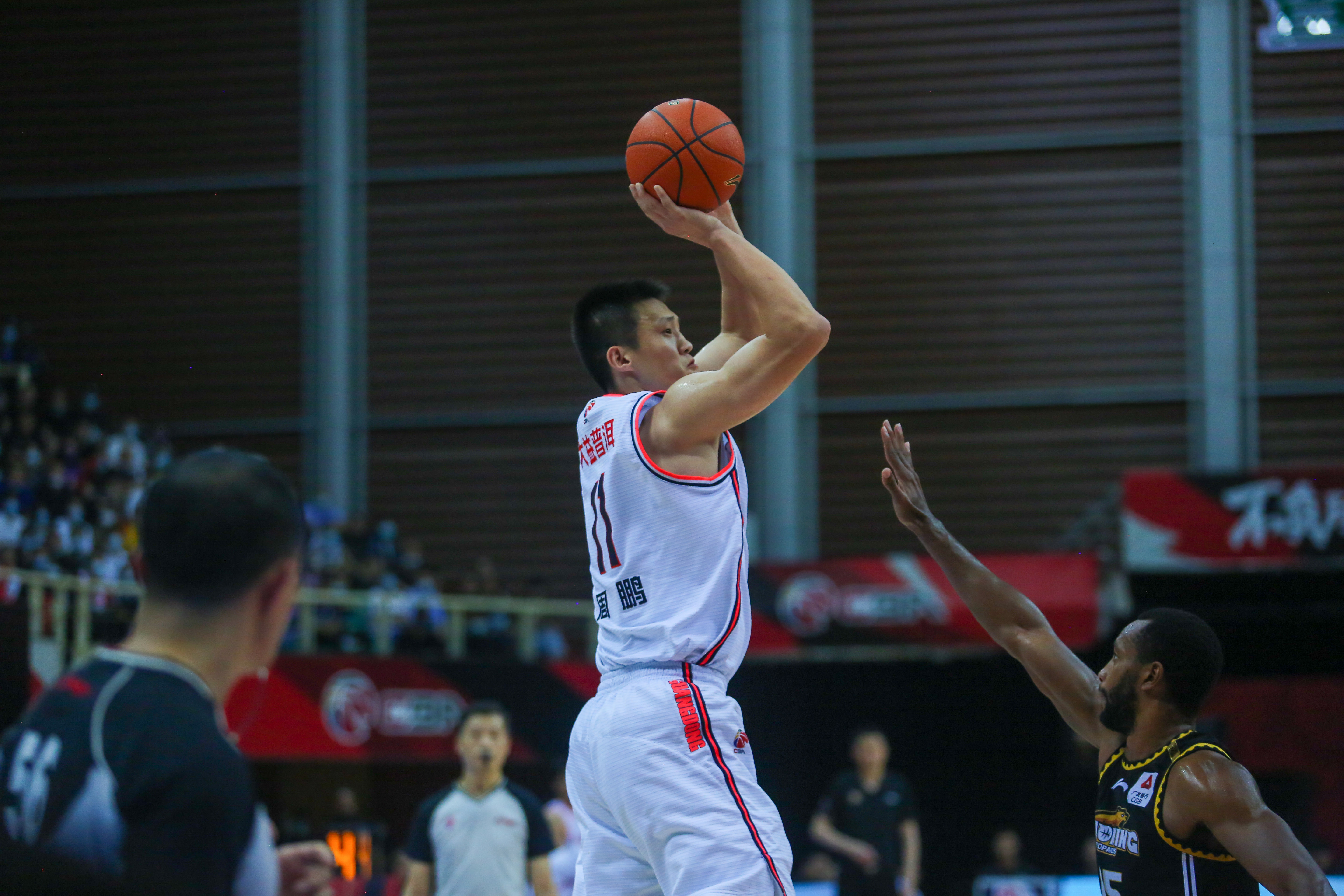 C7娱乐-包含福建男篮力克北控，成功守住主场的荣誉的词条